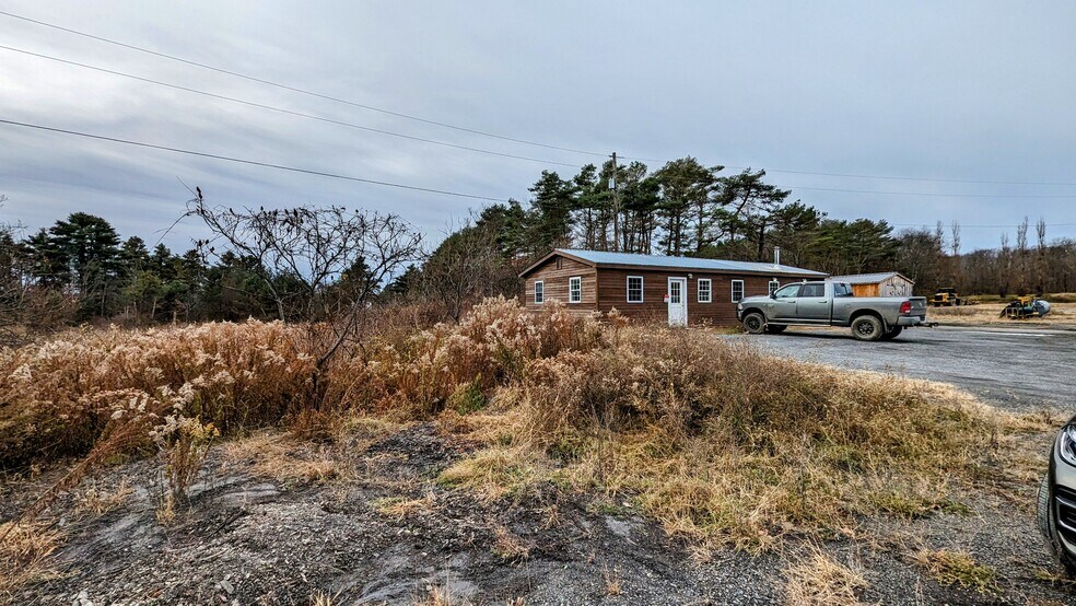 329 County Route 43, Argyle, NY à vendre - Photo du bâtiment - Image 2 de 6