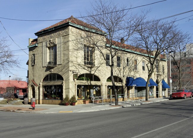 More details for 2101-2111 N Prospect Ave, Milwaukee, WI - Retail for Lease