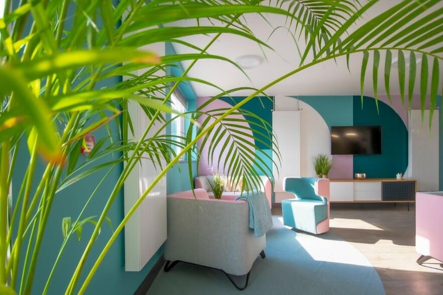 1600 Lower Pemberton, Ashford for lease - Interior Photo - Image 2 of 22