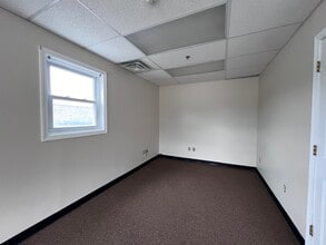 137 Epping Rd, Exeter, NH à louer Photo du bâtiment- Image 2 de 8