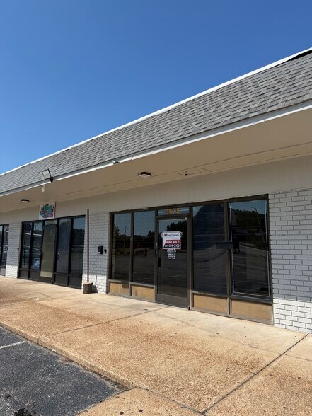 3667-3683 S Mendenhall Rd, Memphis, TN à louer - Photo du bâtiment - Image 3 de 3