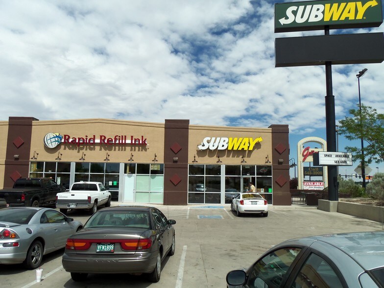 915-975 W Hwy 50, Pueblo, CO à louer - Photo du bâtiment - Image 2 de 3
