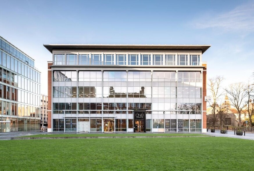 The Forbury, Reading for lease - Building Photo - Image 3 of 21