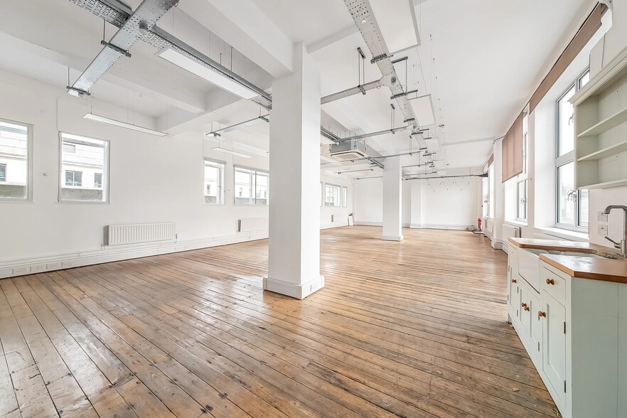 143-147 Regent St, London for lease - Building Photo - Image 2 of 12