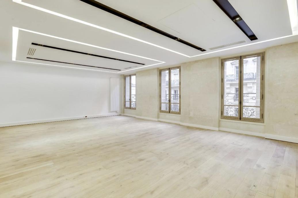 7 Square Du Roule, Paris for lease Building Photo- Image 1 of 15