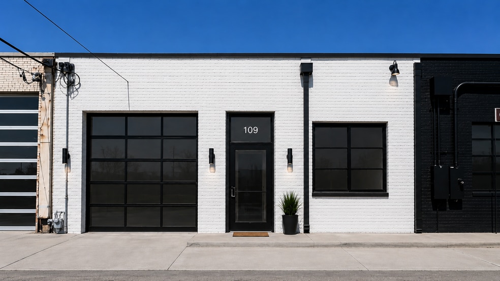 109 Manufacturing St, Dallas, TX for lease - Primary Photo - Image 1 of 2