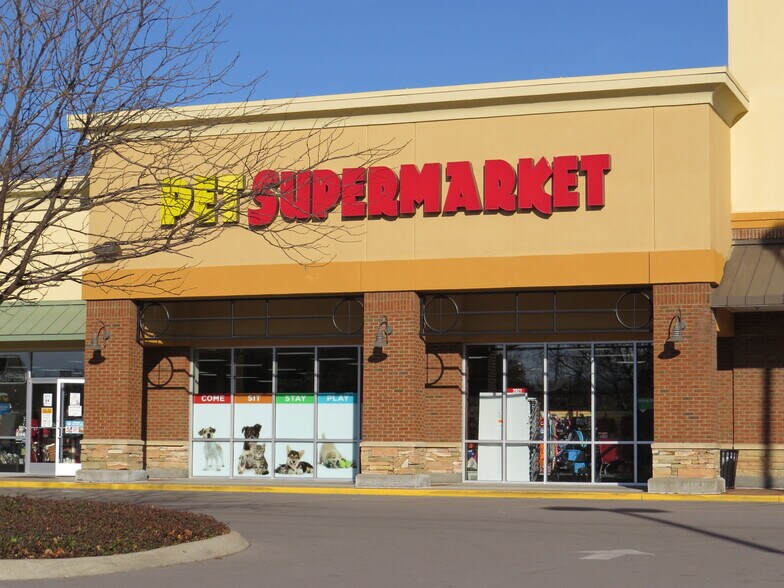 8008-8038 Hwy 100, Nashville, TN à louer - Photo du bâtiment - Image 3 de 5