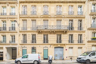 Plus de détails pour 19 Rue De Marignan, Paris - Bureau à louer