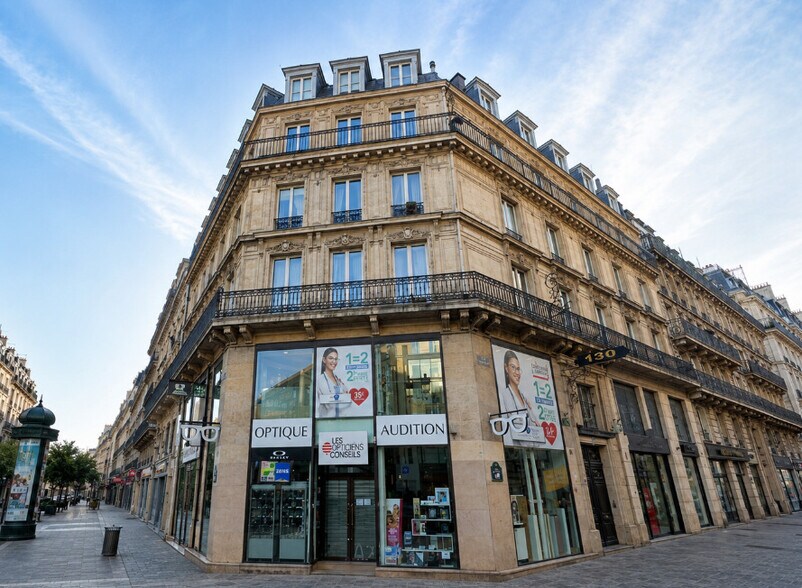Rue De Rivoli, Paris à louer - Photo du bâtiment - Image 2 de 8