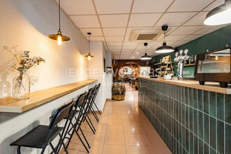 Retail in Barcelona, Barcelona for lease Interior Photo- Image 2 of 23