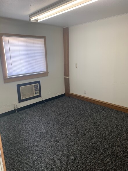 6733-6735 Suva St, Bell Gardens, CA for lease - Building Photo - Image 2 of 6