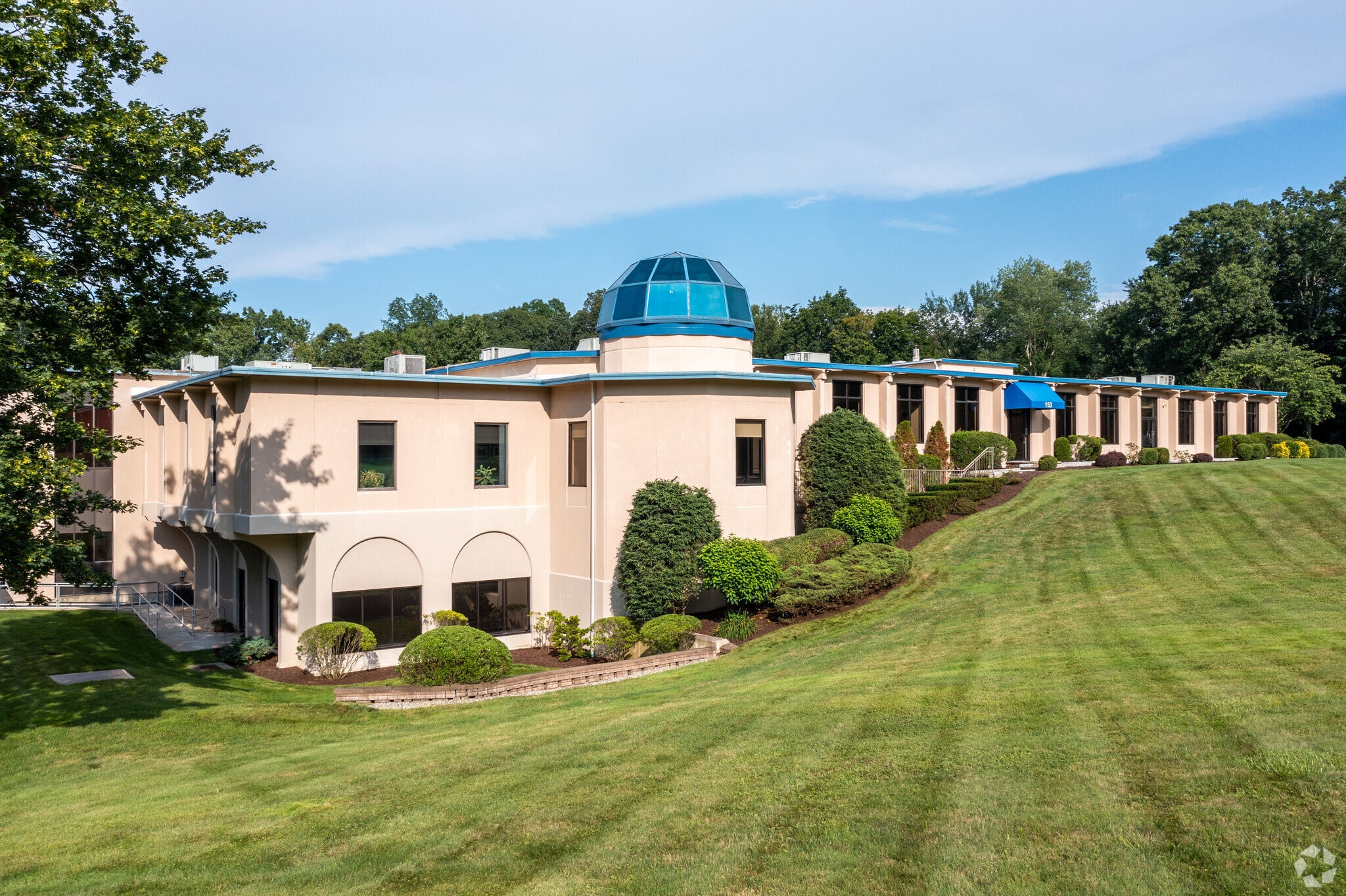 153 S Main St, Newtown, CT for lease Building Photo- Image 1 of 6