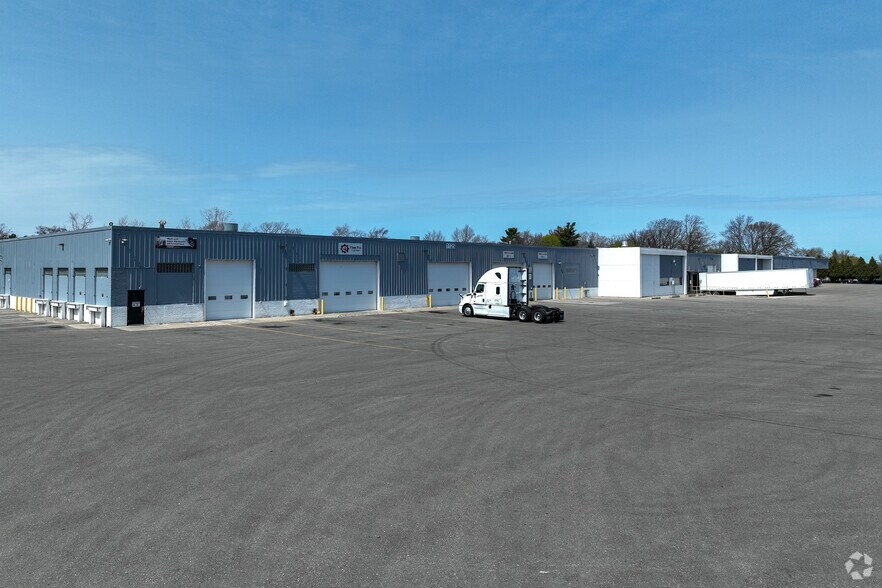 1125 N Perry Rd, Pontiac, MI for lease - Building Photo - Image 2 of 6