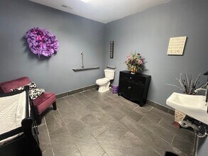 105 McCreary St, Fort Branch, IN for sale Interior Photo- Image 1 of 9