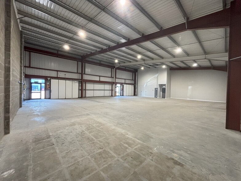 Wellington Cir, Aberdeen for sale - Building Photo - Image 2 of 5