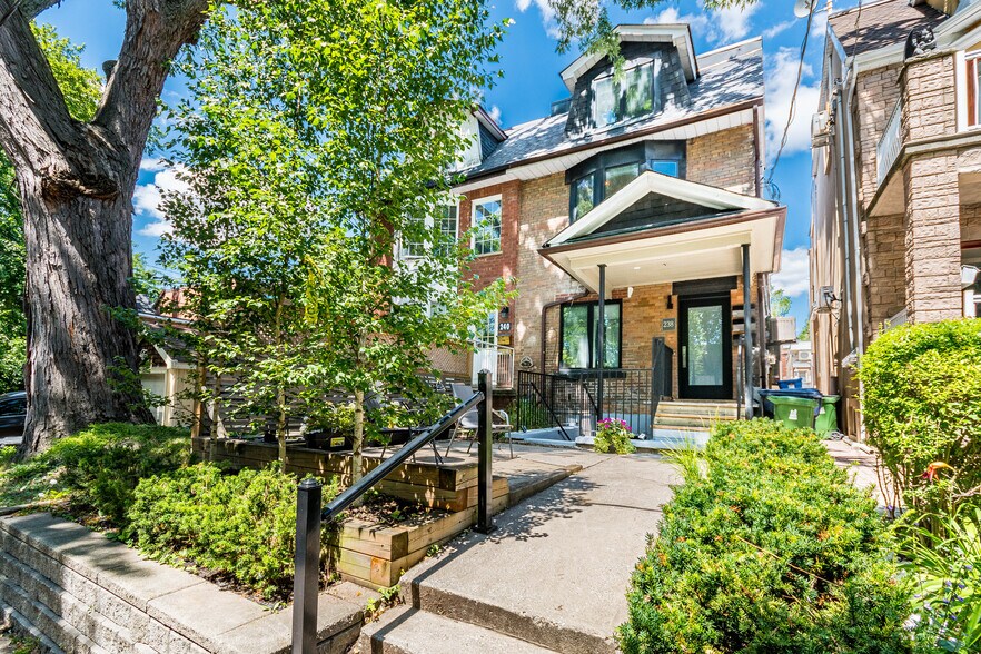 238 Garden Av, Toronto, ON à vendre - Photo principale - Image 1 de 40