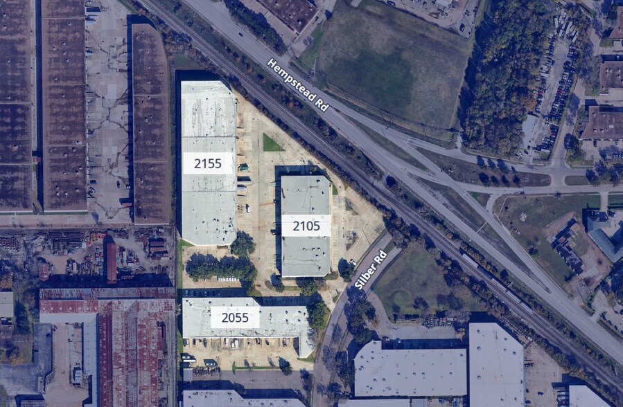 2055 Silber Rd, Houston, TX à louer - Photo du bâtiment - Image 2 de 8