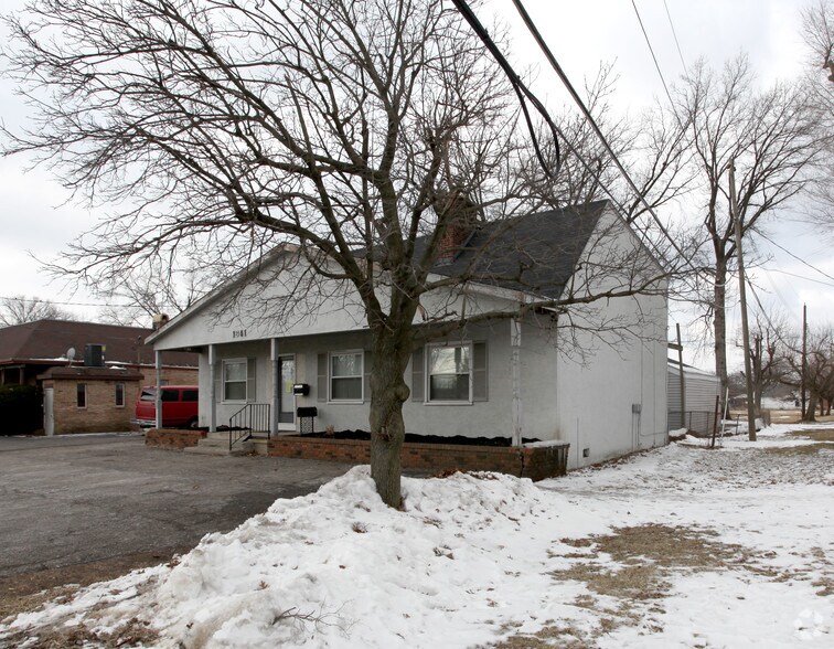 1341 S Hamilton Rd, Columbus, OH à louer - Photo du bâtiment - Image 2 de 3