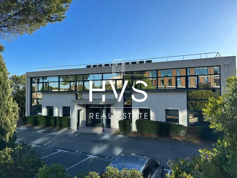 Office in Aix-en-Provence for sale Building Photo- Image 1 of 10