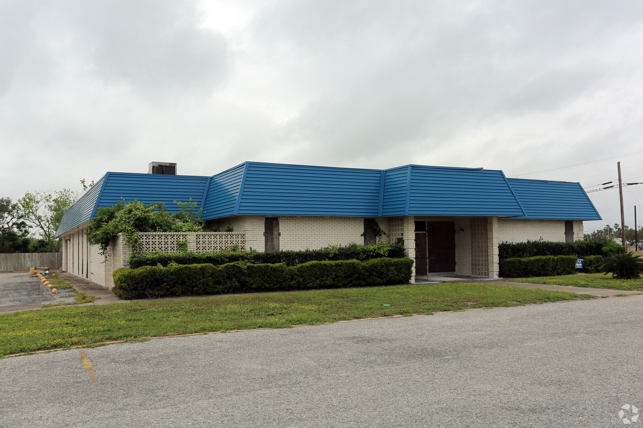 423 W Cleveland Blvd, Aransas Pass, TX à vendre Photo du bâtiment- Image 1 de 14