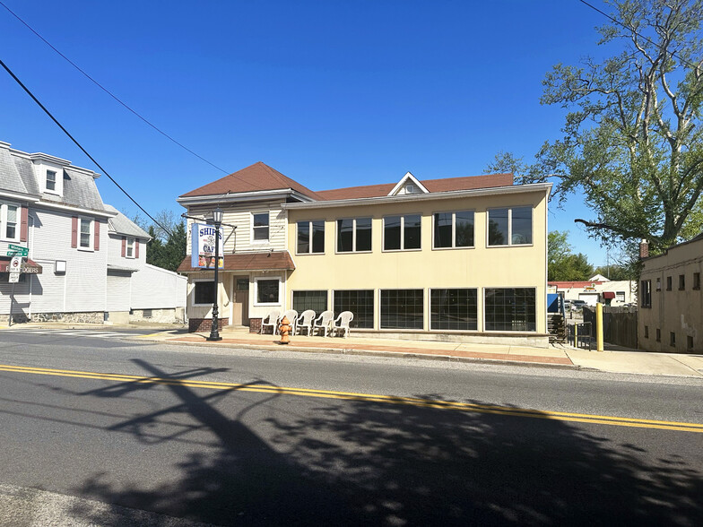 826-828 Frederick Rd, Catonsville, MD for sale - Building Photo - Image 1 of 1