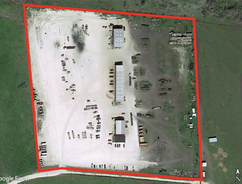 3248 N. Hwy Frontage Rd., Three Rivers, TX for lease - Building Photo - Image 3 of 11