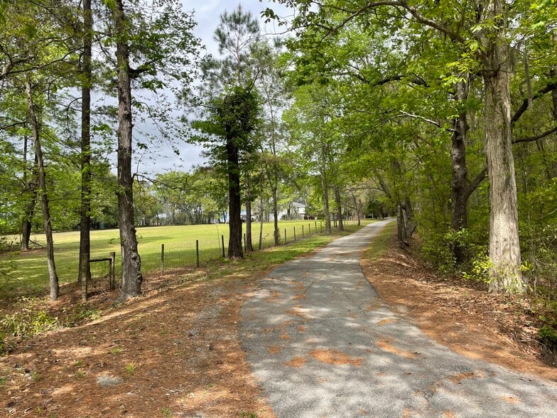 6411 Garrard Ave, Savannah, GA à vendre - Photo du bâtiment - Image 3 de 8