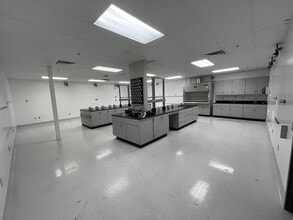 319 N Bernardo Ave, Mountain View, CA for lease Interior Photo- Image 1 of 1