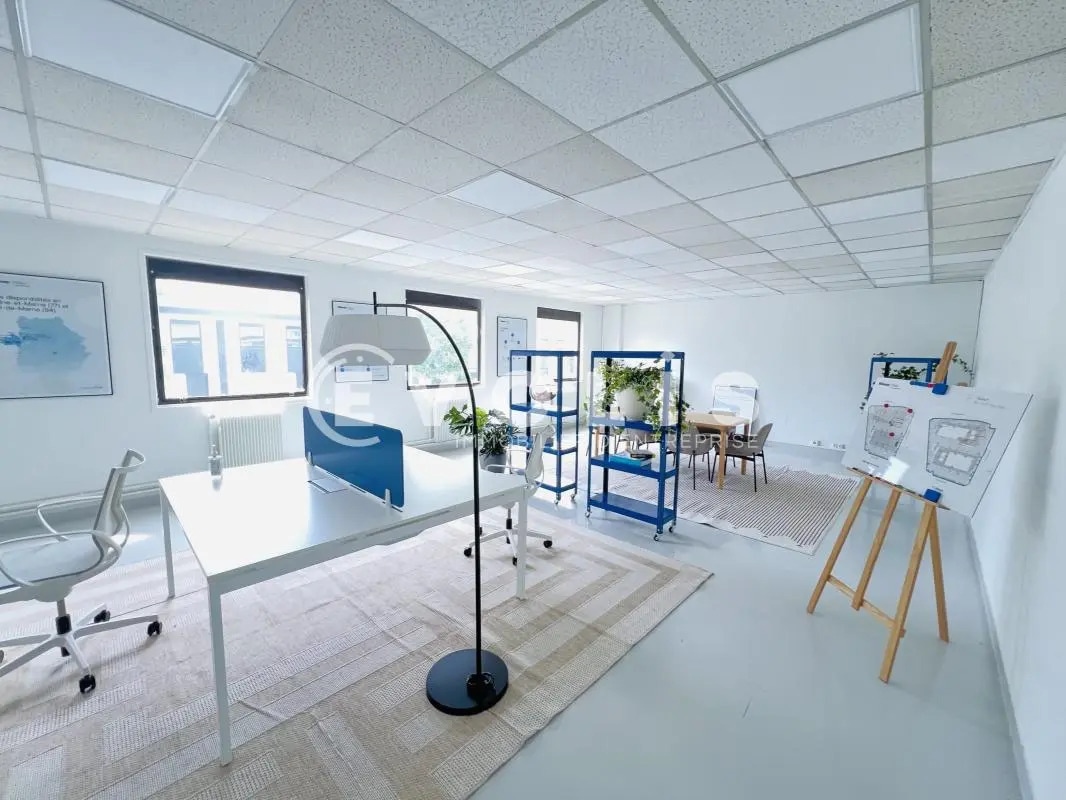 1 Rue Des Campanules, Lognes for lease Interior Photo- Image 1 of 16