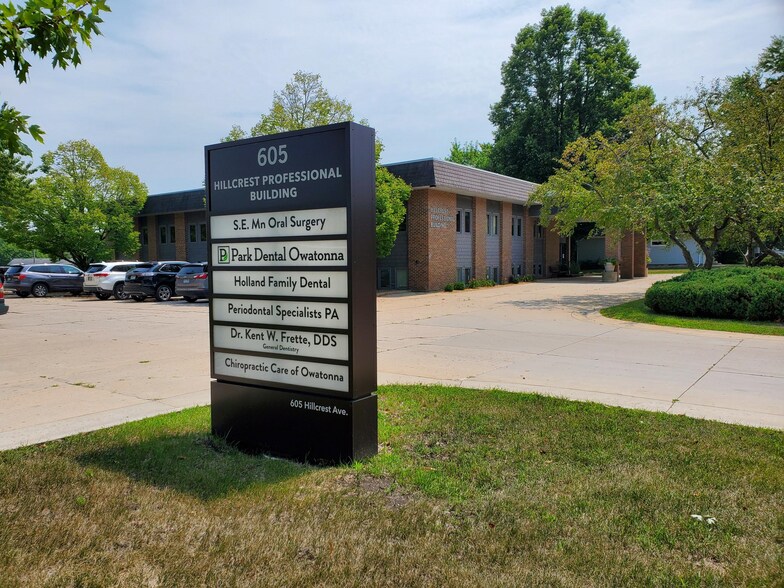 605 Hillcrest Ave, Owatonna, MN à louer - Photo du bâtiment - Image 3 de 6