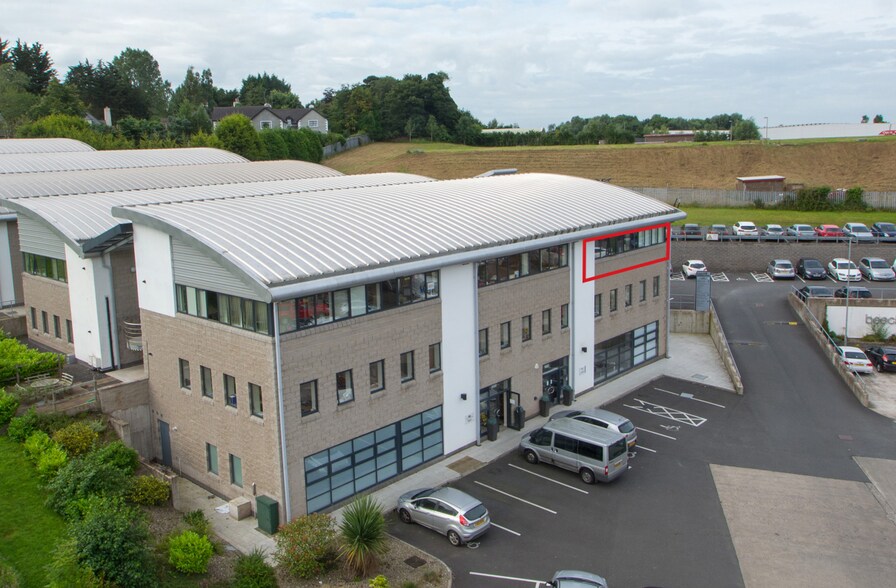 96 Beechill Rd, Belfast for lease - Primary Photo - Image 1 of 5
