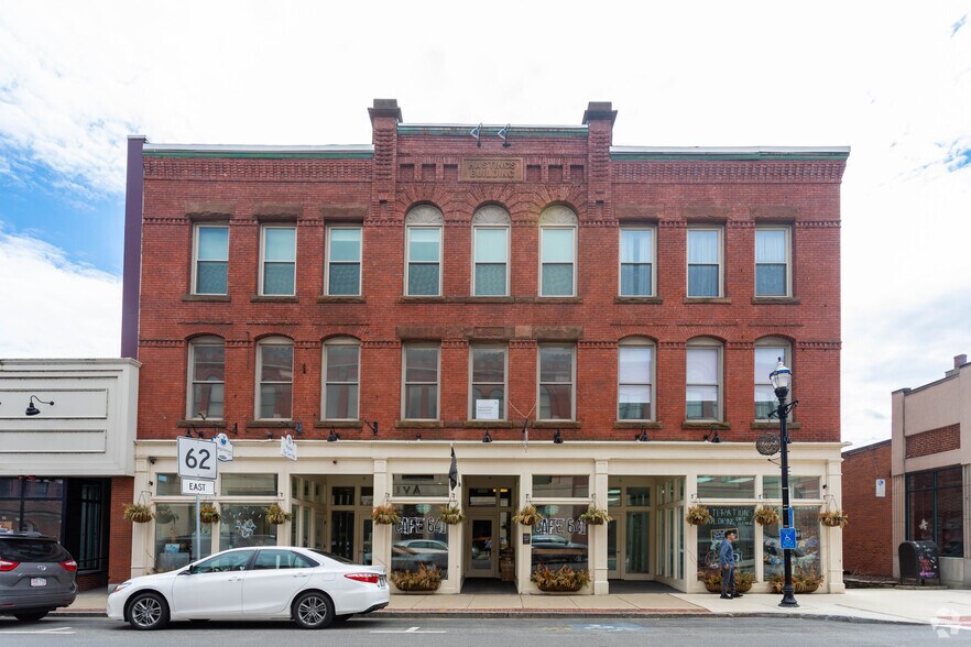 35-45 Main St, Hudson, MA à louer - Photo du bâtiment - Image 2 de 10