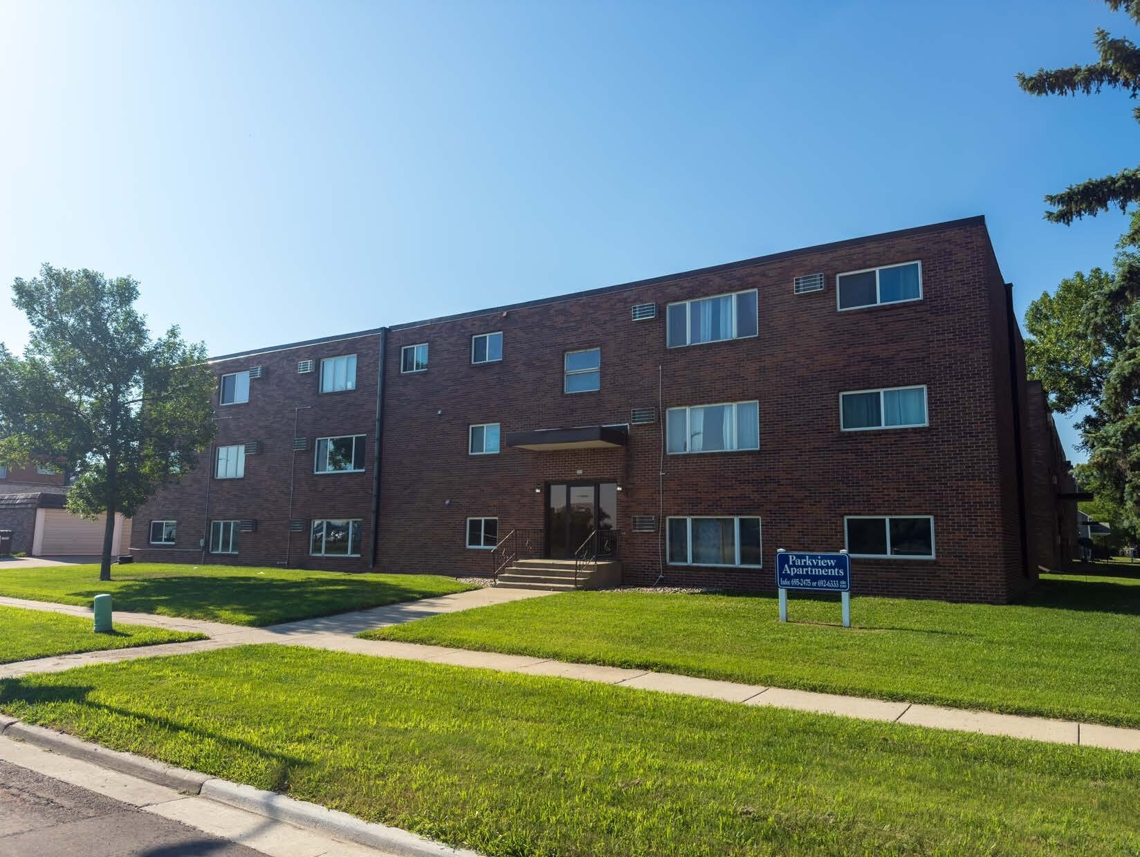 306 11th St, Brookings, SD à vendre Photo principale- Image 1 de 4