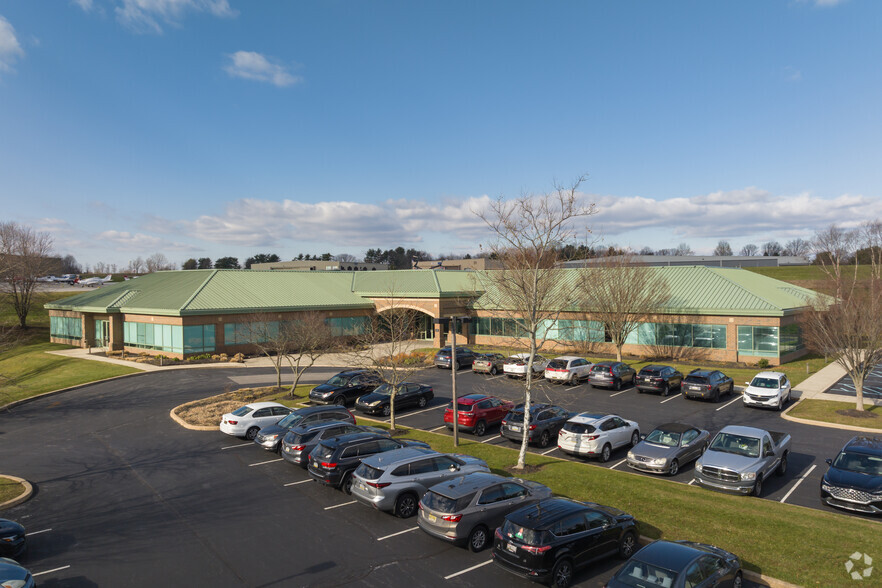 1247 Ward Ave, West Chester, PA for lease - Building Photo - Image 1 of 6