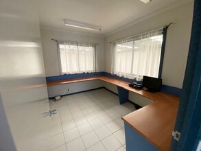 8-10 Lentini Street, Hoppers Crossing for lease Interior Photo- Image 2 of 3