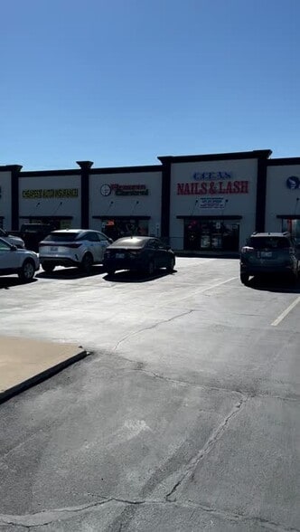 6210-6220 NW Expressway St, Oklahoma City, OK for lease - Commercial Listing Video - Image 3 of 8