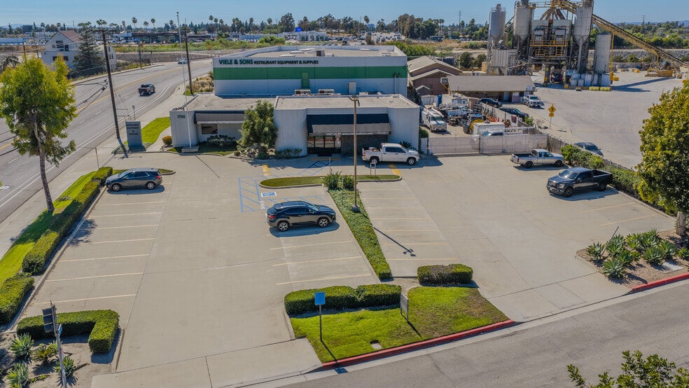1700 N Main St, Orange, CA for sale - Building Photo - Image 2 of 10