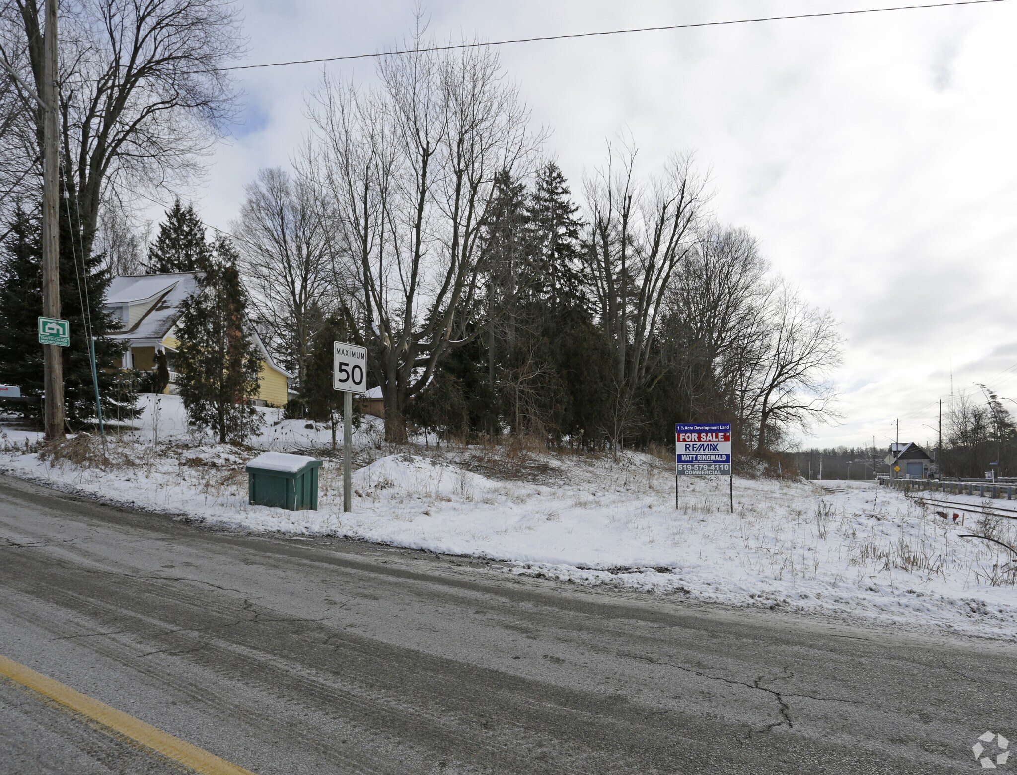 33 Morrison Rd, Kitchener, ON for sale Primary Photo- Image 1 of 1