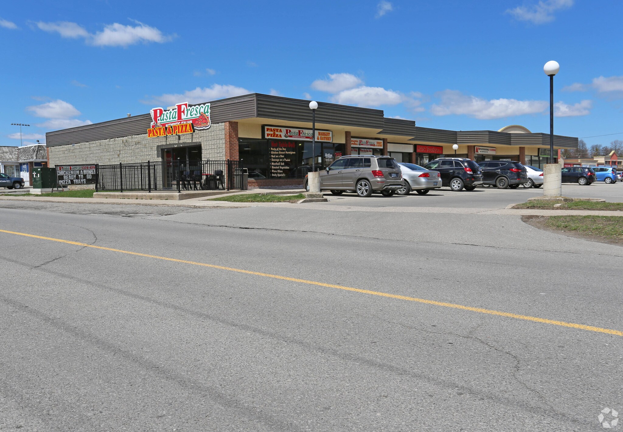 6255 Huggins St, Niagara Falls, ON à vendre Photo principale- Image 1 de 1