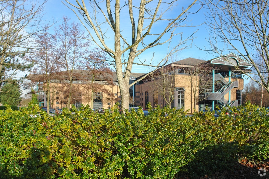 1650 Parkway, Fareham for lease - Building Photo - Image 2 of 9