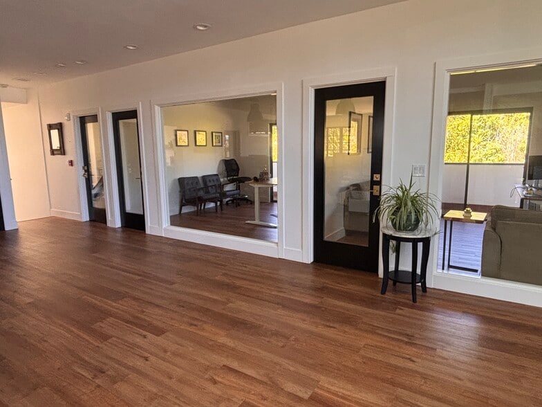 1616 Anacapa St, Santa Barbara, CA à louer - Photo du bâtiment - Image 3 de 18