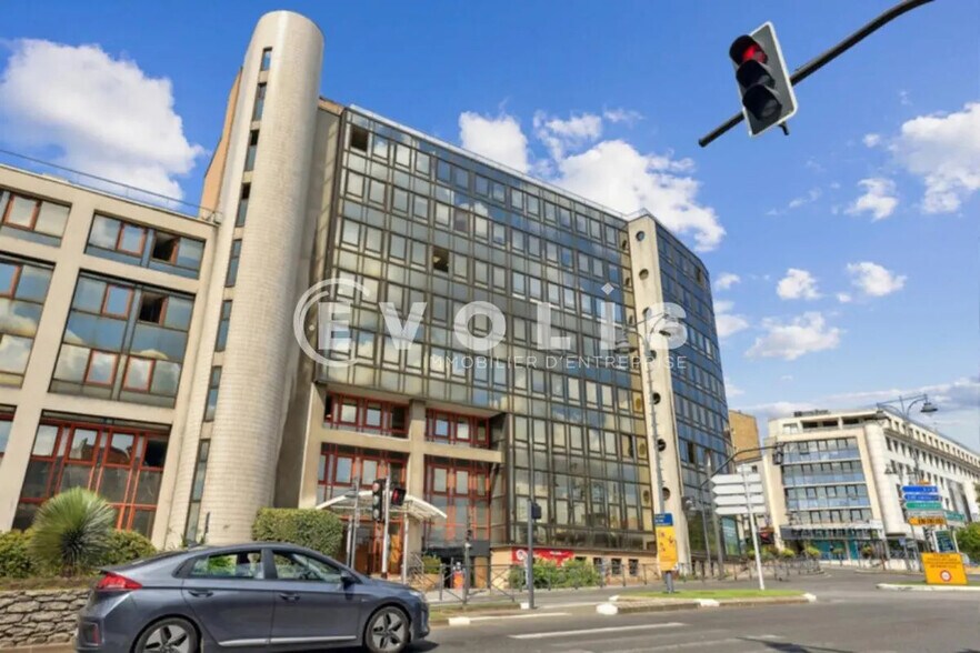 Office in Nogent-sur-Marne for lease - Building Photo - Image 1 of 14