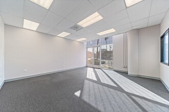 5301 Whittier Blvd, Los Angeles, CA for lease Building Photo- Image 1 of 10