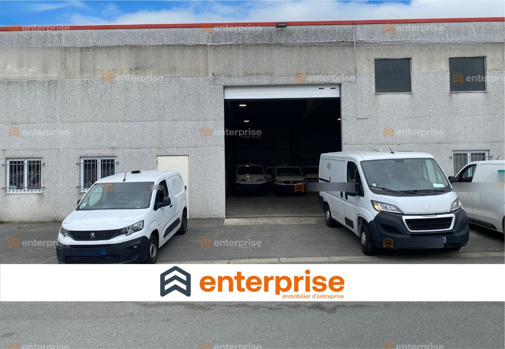 Industrial in Seclin for lease Building Photo- Image 1 of 5