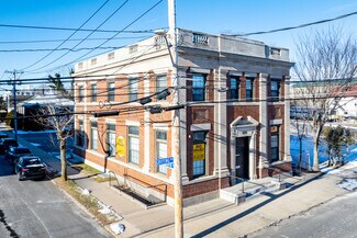 Plus de détails pour 303 Griffing Ave, Riverhead, NY - Bureau à louer