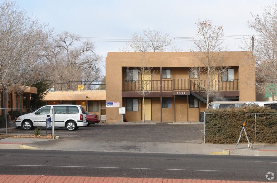 1333-1339 San Mateo Blvd SE, Albuquerque, NM à vendre - Photo du bâtiment - Image 3 de 12