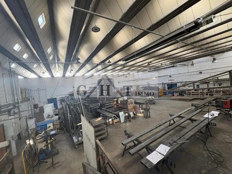 Industrial in Vaux-le-Pénil for sale - Building Photo - Image 2 of 8