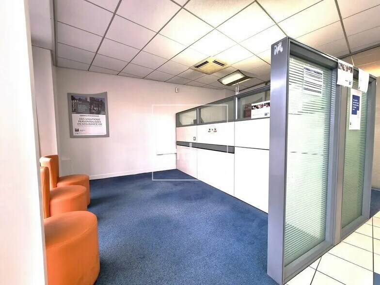 Bureau dans Fontainebleau à louer - Photo intérieure - Image 3 de 4