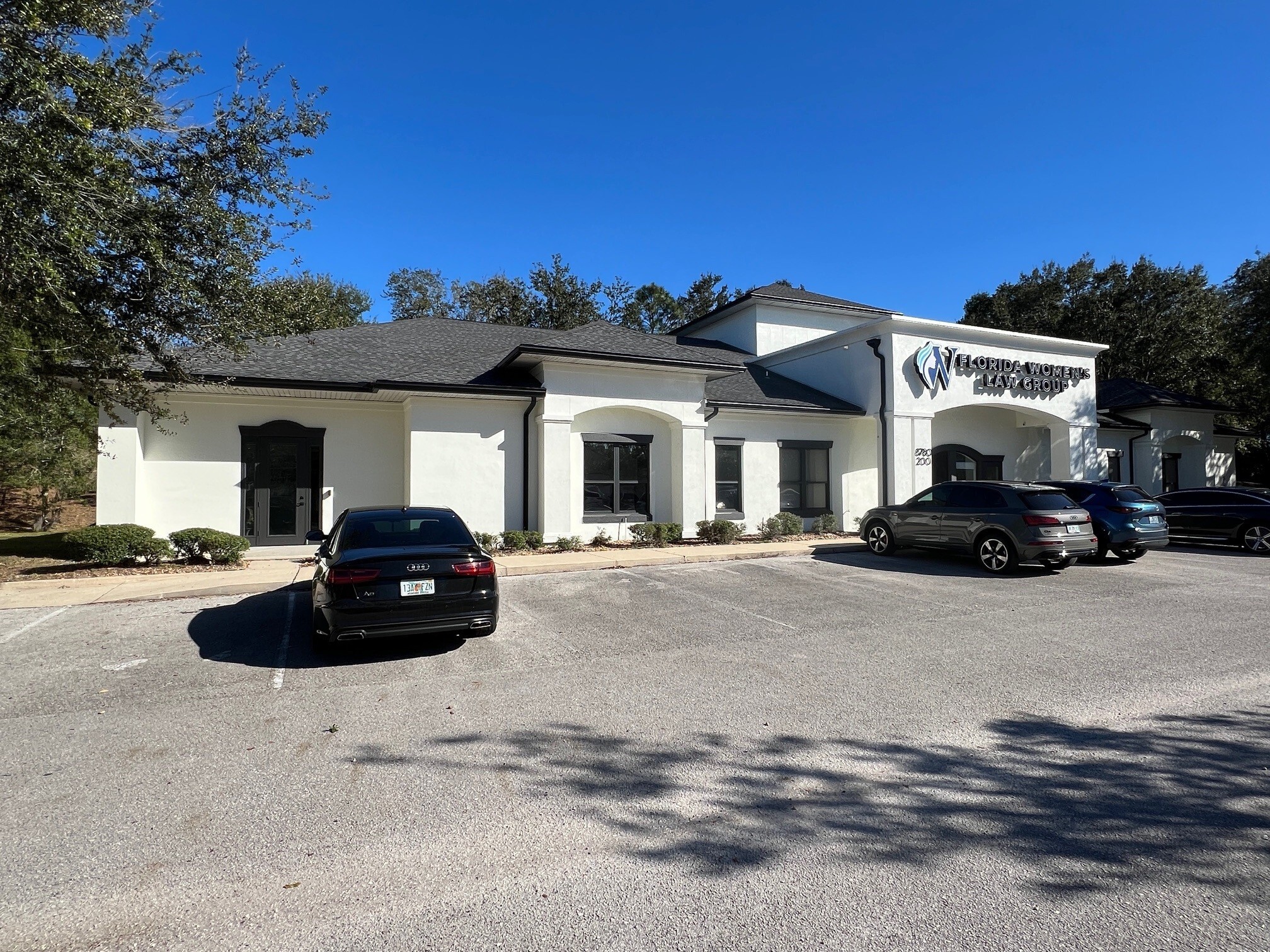 8780 Perimeter Park Ct, Jacksonville, FL for lease Primary Photo- Image 1 of 9