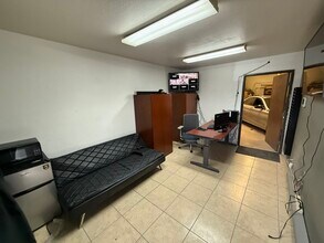 3718-3736 Norwood Dr, Littleton, CO for lease Interior Photo- Image 1 of 3